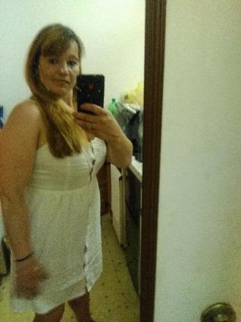 Leah, 41  female escort, Lakeland